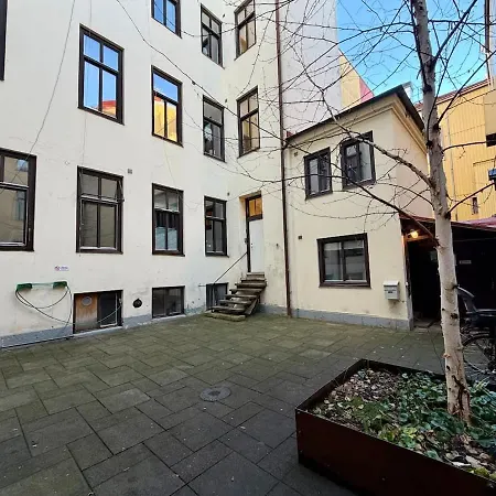 Vasagatan 2-bed Apartment, 4 Beds & 4 Desks 2 Min To Avenyn * Göteborg