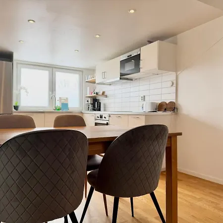 2 Bedroom With 4 Beds For Workers And Families * Göteborg