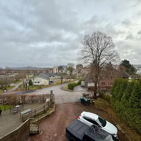 Apartmán For Workers With 4 Bedrooms Free Parking And Tv In Each