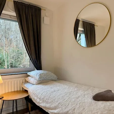 For Workers With 4 Bedrooms Free Parking And Tv In Each Daire