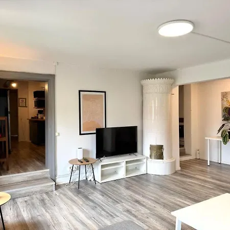 Workers And Family 7 Private Bedrooms Sleeps 16 *
