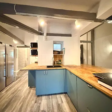 Workers And Family 7 Private Bedrooms Sleeps 16 Apartmán