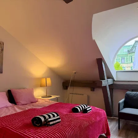 Daire Workers And Family 7 Private Bedrooms Sleeps 16 *
