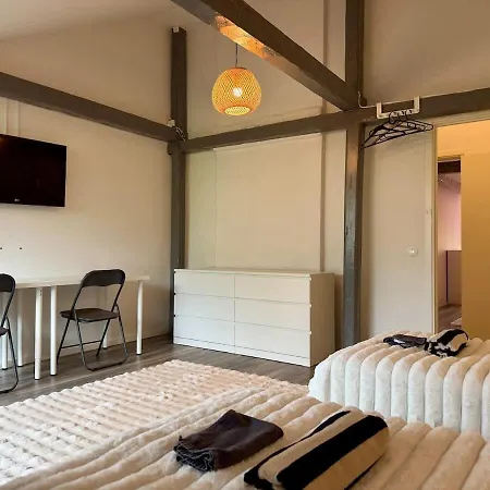 Workers And Family 7 Private Bedrooms Sleeps 16 * Göteborg