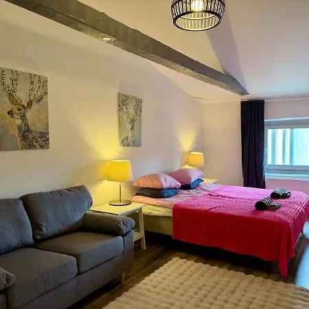 Workers And Family 7 Private Bedrooms Sleeps 16 Apartmán *