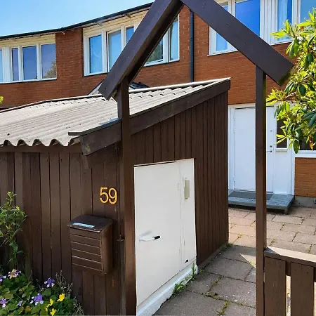 3 Floor With 6 Bedrooms For Workers Near Volvo 別荘 *