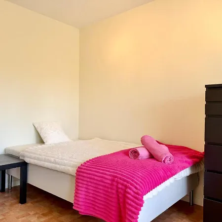 Tatil Evi 3 Floor With 6 Bedrooms For Workers Near Volvo