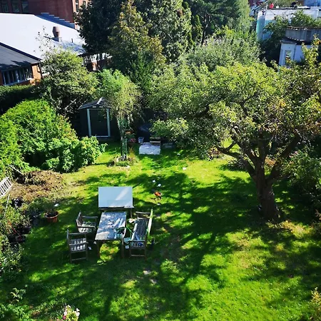 Charming, Newly Renovated Near Slottsskogen ヨーテボリ