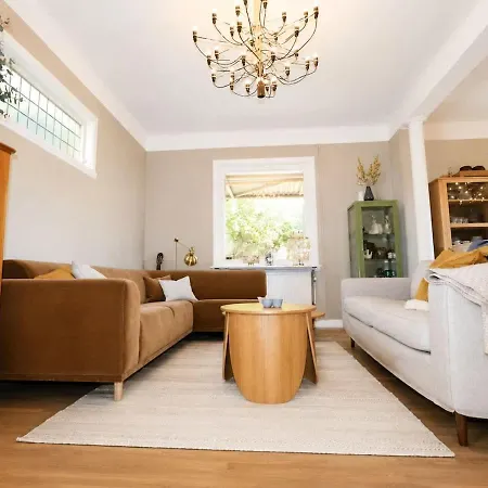 Premium Family & Company Near Liseberg With 5 Bedrooms And Free Parking *