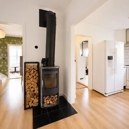 Premium Family & Company Near Liseberg With 5 Bedrooms And Free Parking * Goteborg