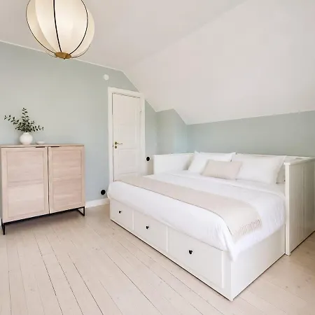 Premium Family & Company Near Liseberg With 5 Bedrooms And Free Parking