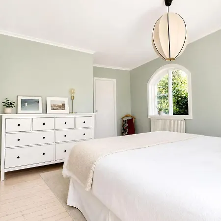 Premium Family & Company Near Liseberg With 5 Bedrooms And Free Parking *