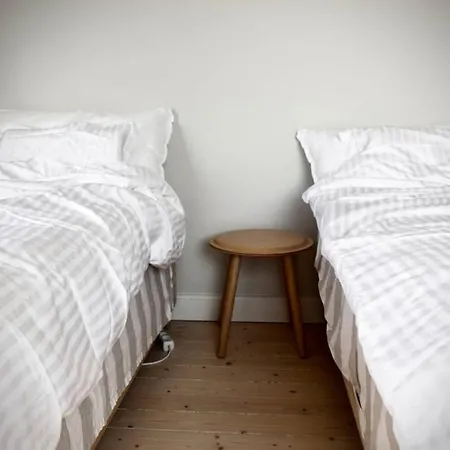 Premium Family & Company Near Liseberg With 5 Bedrooms And Free Parking * Goteborg