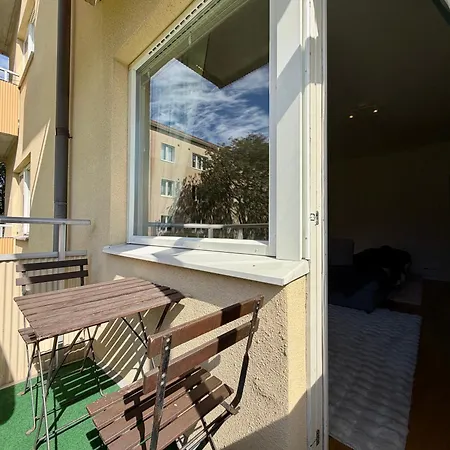 Daire Workers & Family Homes Modern 2br With Free Parking 10 Min To Volvo