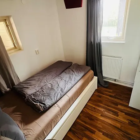 Ferienhaus Bright 2-room For Families & Businesses