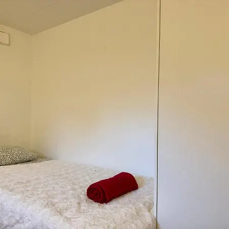 Ferienhaus Work-ready 3br - 6 Single Beds - 10 Min To Volvo *