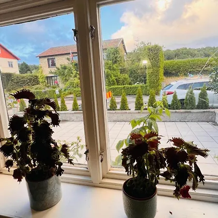 Bright 2-room For Families & Businesses *