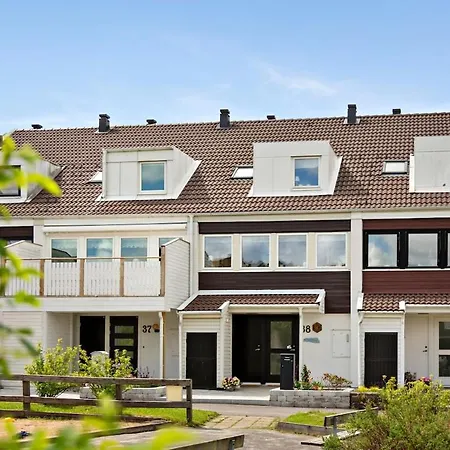 Ferienhaus Family Idyll Close To Forest, &
