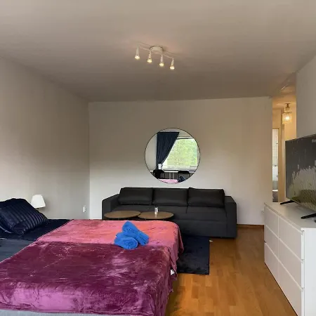 2br Worker & Family Near Volvo Tv In Each Göteborg