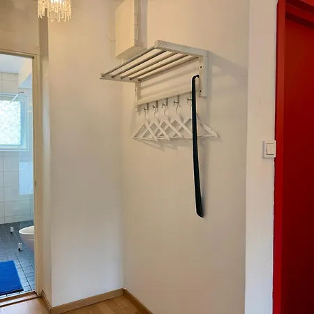 2br Worker & Family Near Volvo With Free Parking *