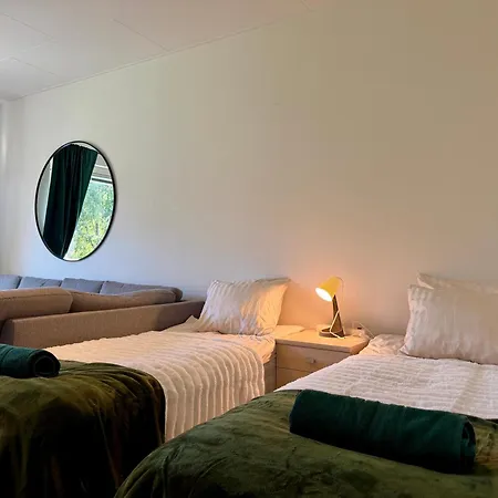 Workers & Family Homes Modern 2br With Free Parking 10 Min To Volvo Daire *