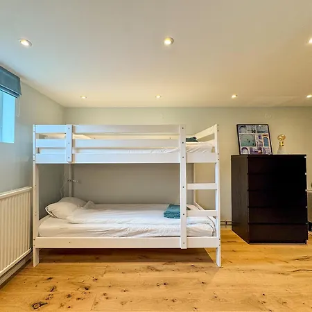 Apartament With Private Entrance & Office Near Ullevi & Volvo