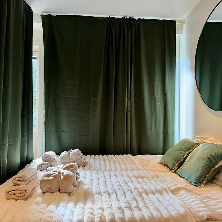 2br Workers Near Volvo With Free Parking * Gotemburgo