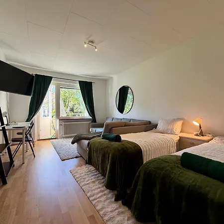Daire Workers & Family Homes Modern 2br With Free Parking 10 Min To Volvo *
