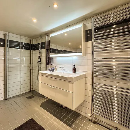 Apartament With Private Entrance & Office Near Ullevi & Volvo *