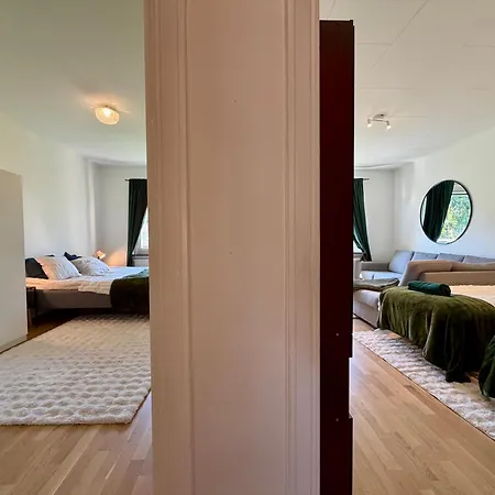 Workers & Family Homes Modern 2br With Free Parking 10 Min To Volvo Daire Göteborg