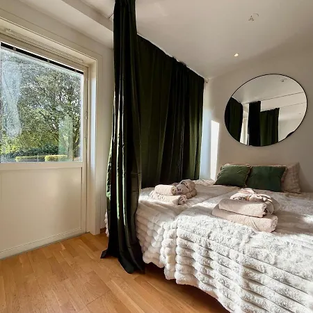 2br Workers Near Volvo With Free Parking