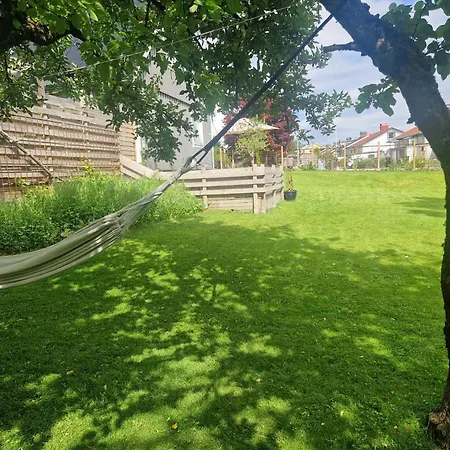 With Private Entrance & Office Near Ullevi & Volvo Göteborg