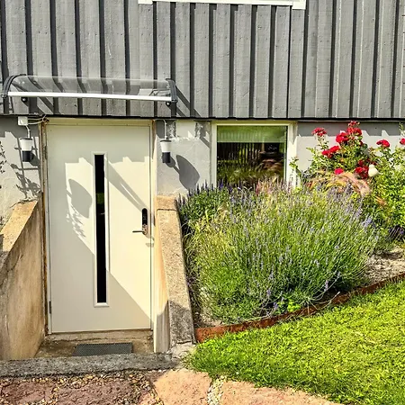 With Private Entrance & Office Near Ullevi & Volvo Apartament Göteborg