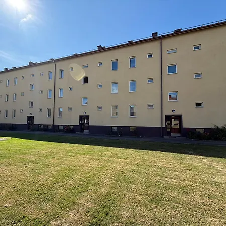 Workers & Family Homes Modern 2br With Free Parking 10 Min To Volvo * Göteborg
