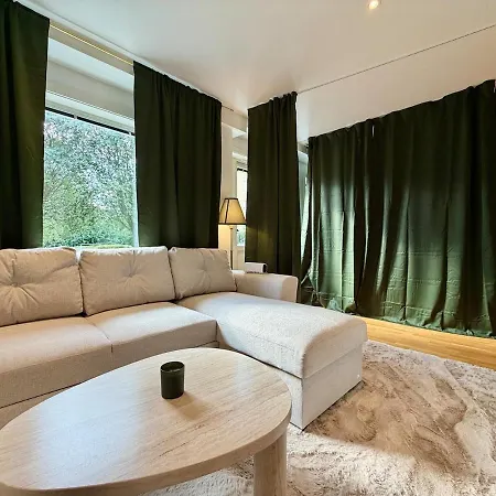 2br Workers Near Volvo With Free Parking * Gotemburgo