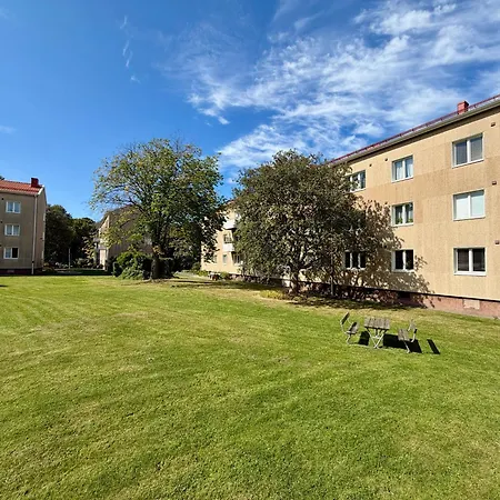 Workers & Family Homes Modern 2br With Free Parking 10 Min To Volvo
