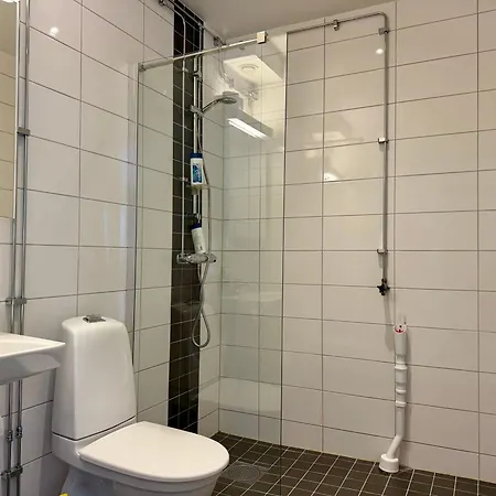 2br Workers Near Volvo With Free Parking