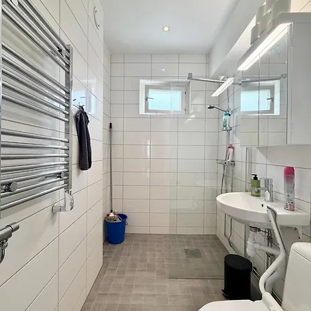 Daire Workers & Family Homes Modern 2br With Free Parking 10 Min To Volvo *
