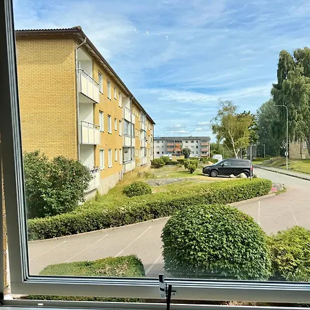2br Worker & Family Near Volvo With Free Parking Γκέτεμποργκ