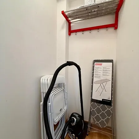 2br Workers Near Volvo With Free Parking Apartamento