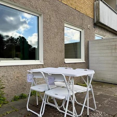 2br Workers Near Volvo With Free Parking *
