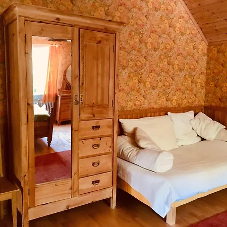 Annes Hus 3*