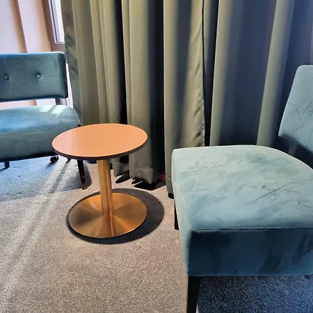 Hotel Treetop Hangout & Gothenburg