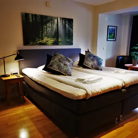 Hotel Treetop Hangout & Gothenburg