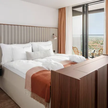 Hotel Clarion Karlatornet 4*