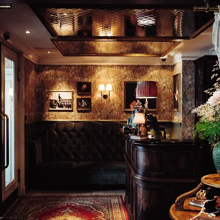 Pigalle Hotel