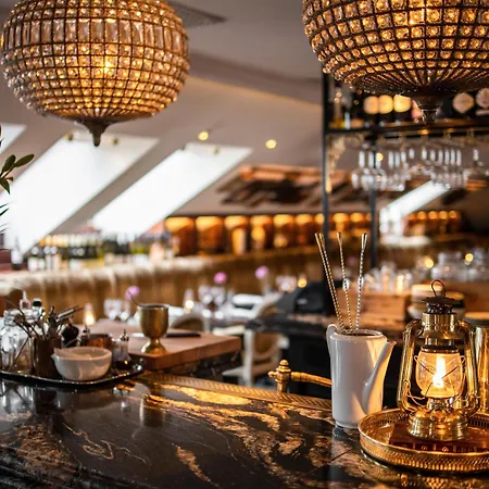 Pigalle 5*