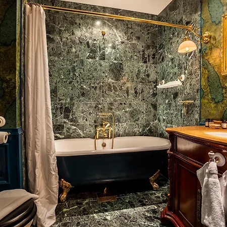 Pigalle Hotel 5*