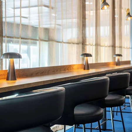 Radisson Blu Riverside Hotel 4*