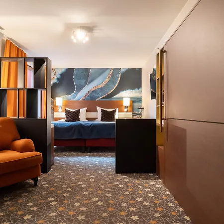 Profilhotels Opera 4*